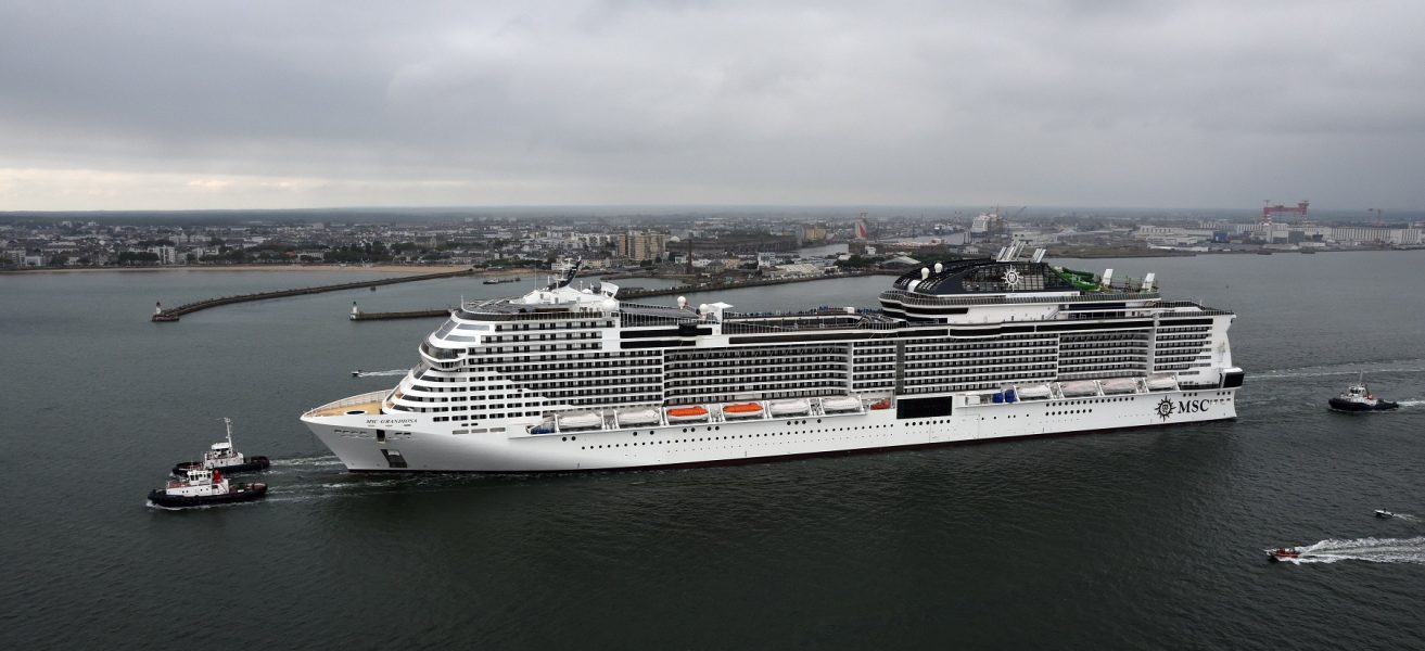 Msc Grandiosa prove in mare