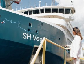 Sh Vega Swan Hellenic