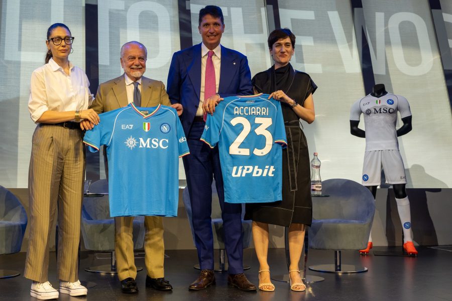 presentazione nuova maglia SSC Napoli