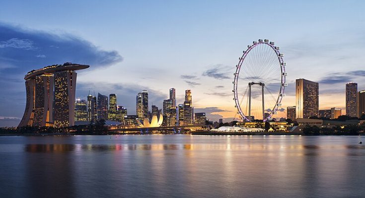 Singapore skyline tramonto
