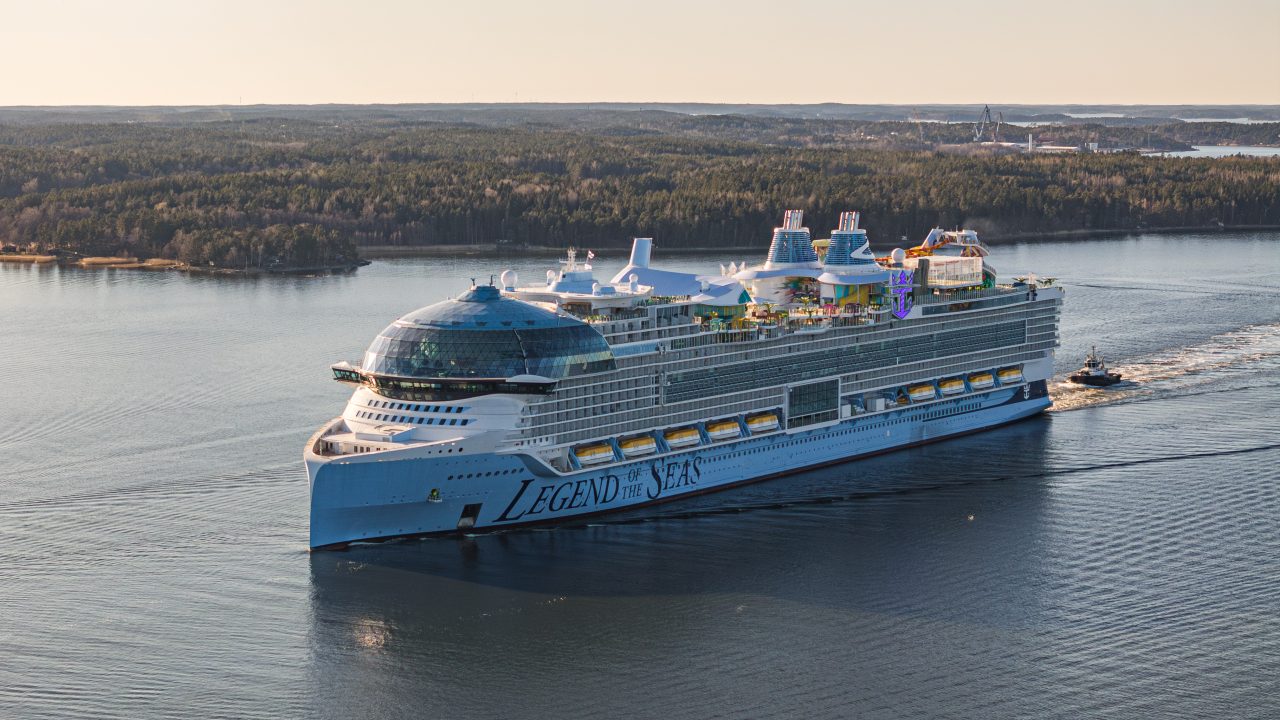Legend of the Seas si prepara al debutto nel mediterraneo: cosa aspettarsi dalla nuova nave da crociera più grande del mondo